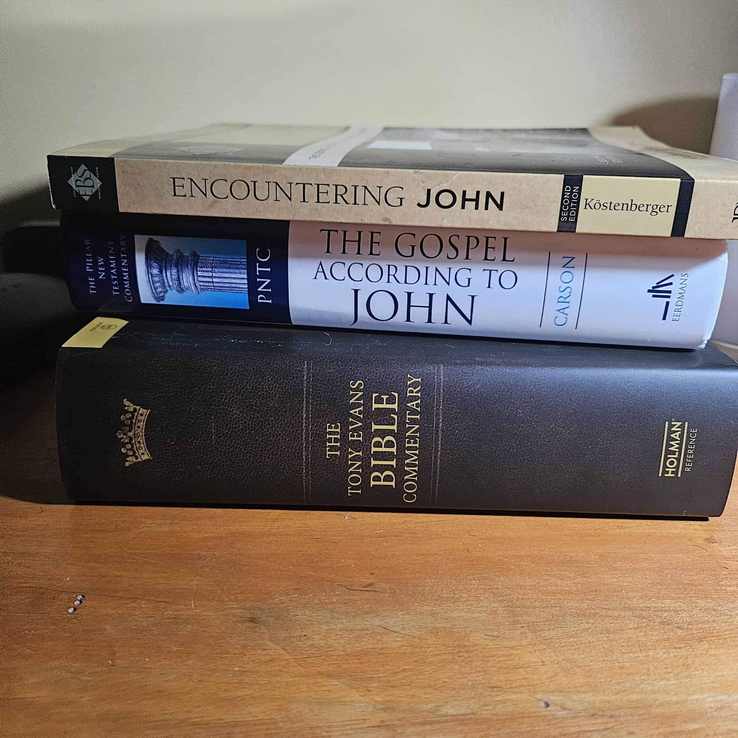 Bible Commentary: Different Types and the Best for Beginners