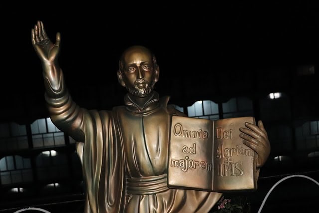 Ignatian Meditation vs. Lectio Divina: Are They the Same?￼